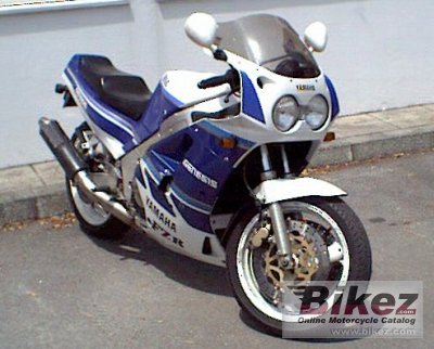 1987 Yamaha FZR 1000 Genesis photo